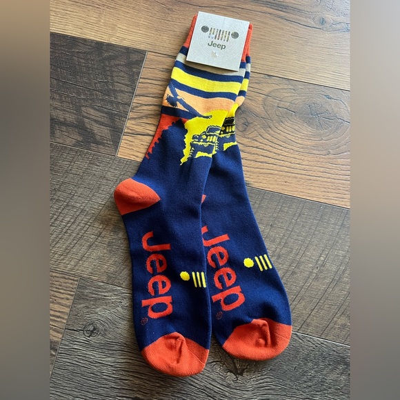 Brand New Jeep Men's Navy and Orange Casual Socks - Picture 1 of 2